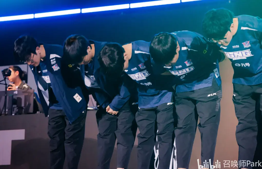 TheShy关键节点逆转，TL带队取胜！