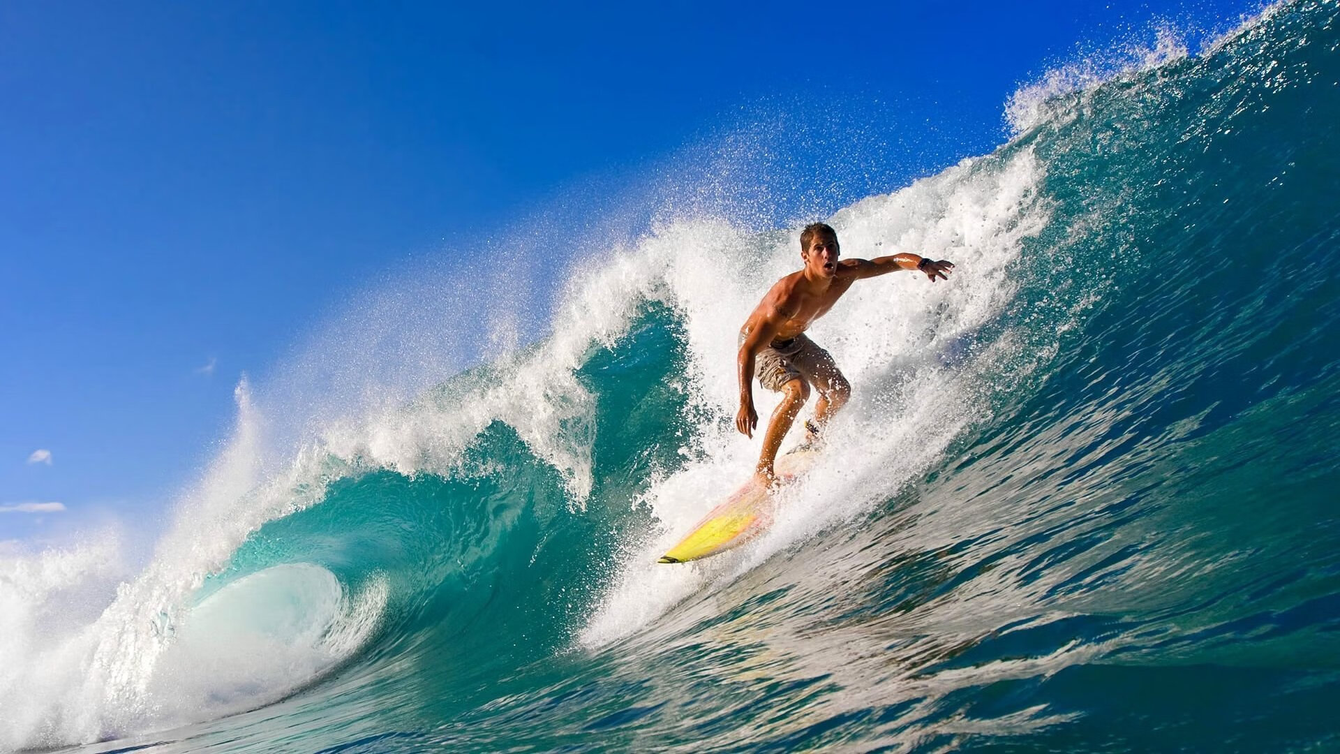 包含年终总决赛战况:莱比锡防线稳固,俄克拉荷马城雷霆进攻受阻,郭艾伦成最佳的词条